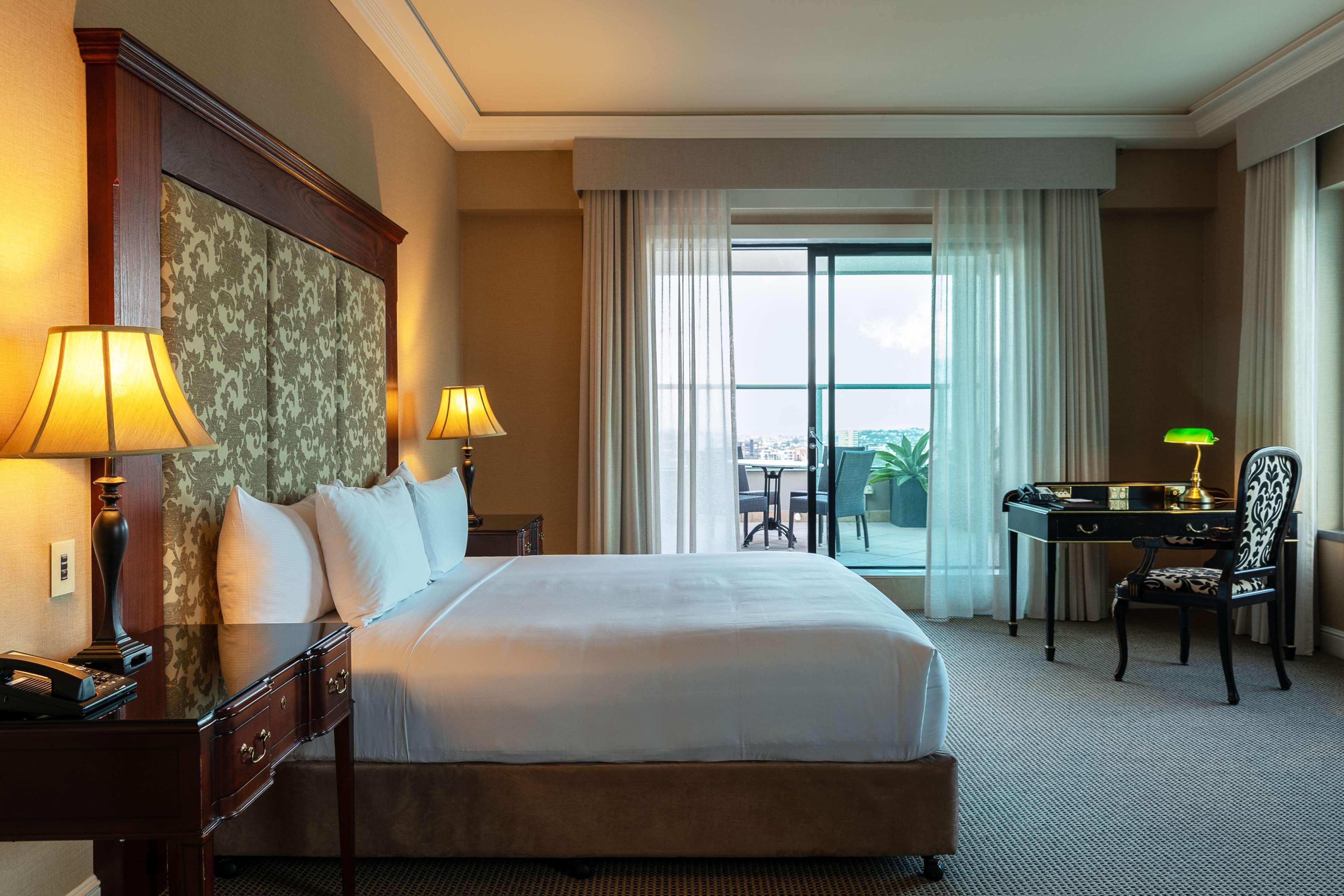 فندق ستامفورد بلازا بريسبان بريزبين المظهر الخارجي الصورة A guest room at the hotel