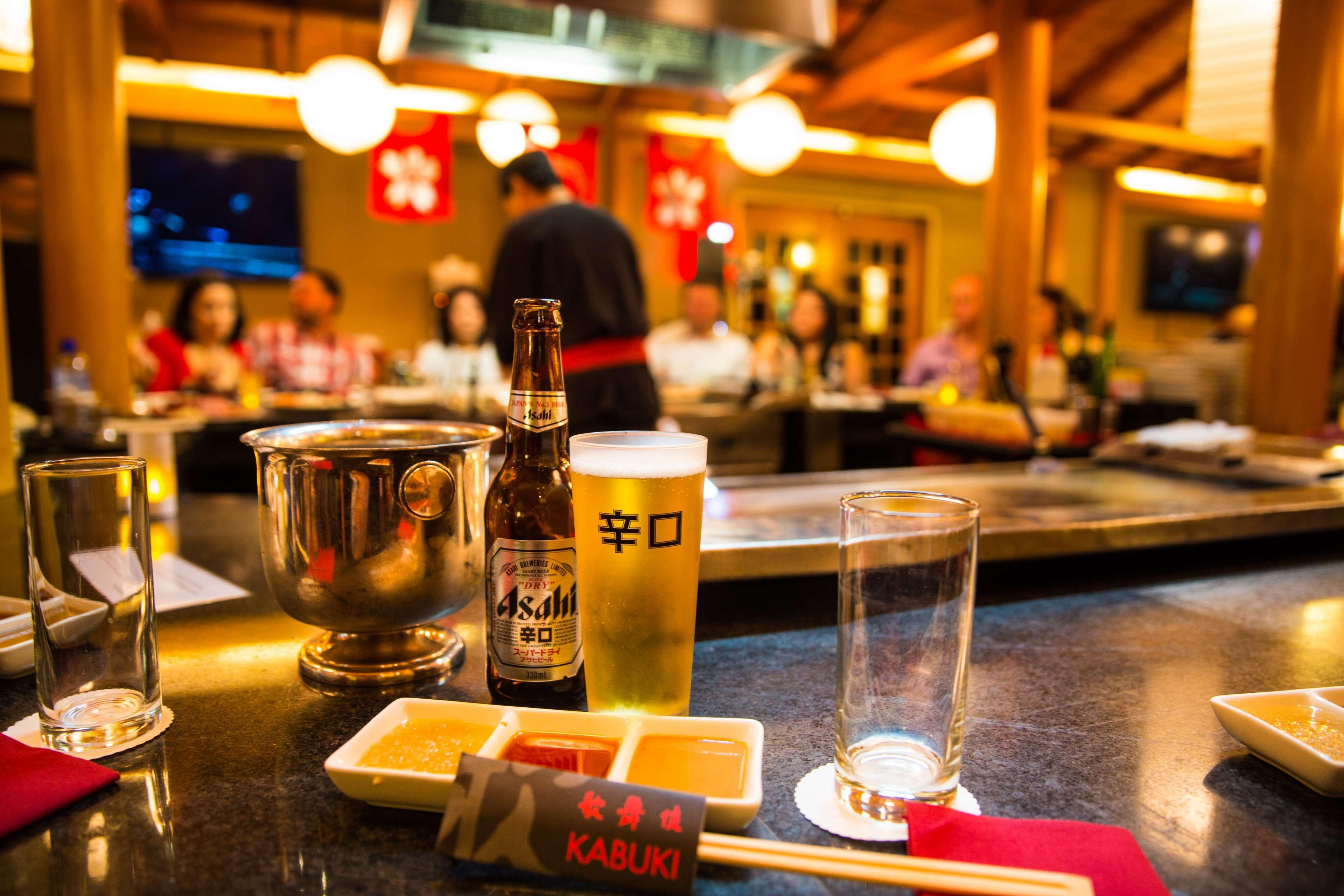 فندق ستامفورد بلازا بريسبان بريزبين المظهر الخارجي الصورة Beer in a Japanese restaurant