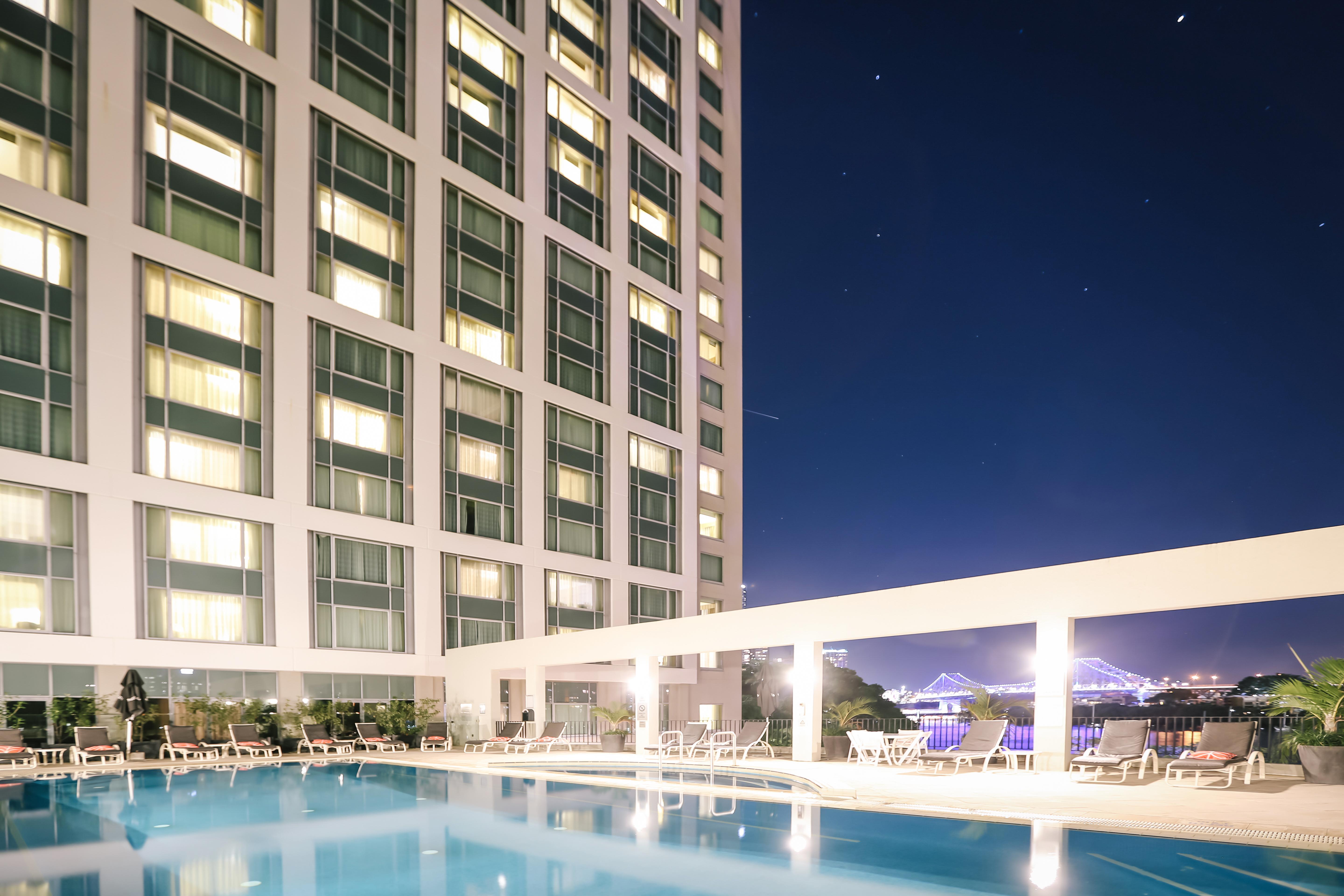 فندق ستامفورد بلازا بريسبان بريزبين المظهر الخارجي الصورة The hotel's swimming pool