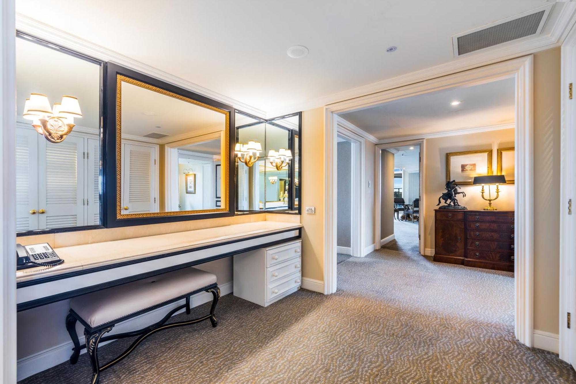 فندق ستامفورد بلازا بريسبان بريزبين المظهر الخارجي الصورة A suite at the Ritz-Carlton